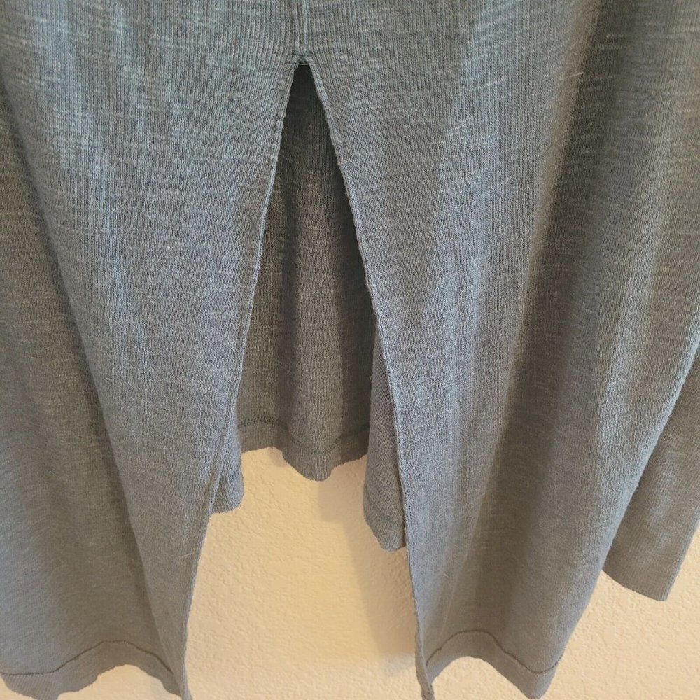 We The Free Blue Split-Back Turtleneck Tunic Sweater Size Small A8 - Picture 6 of 11